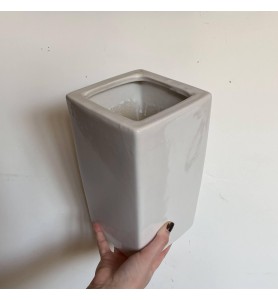 jarrón cuadrado alto