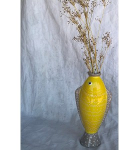 jarrón pez amarillo